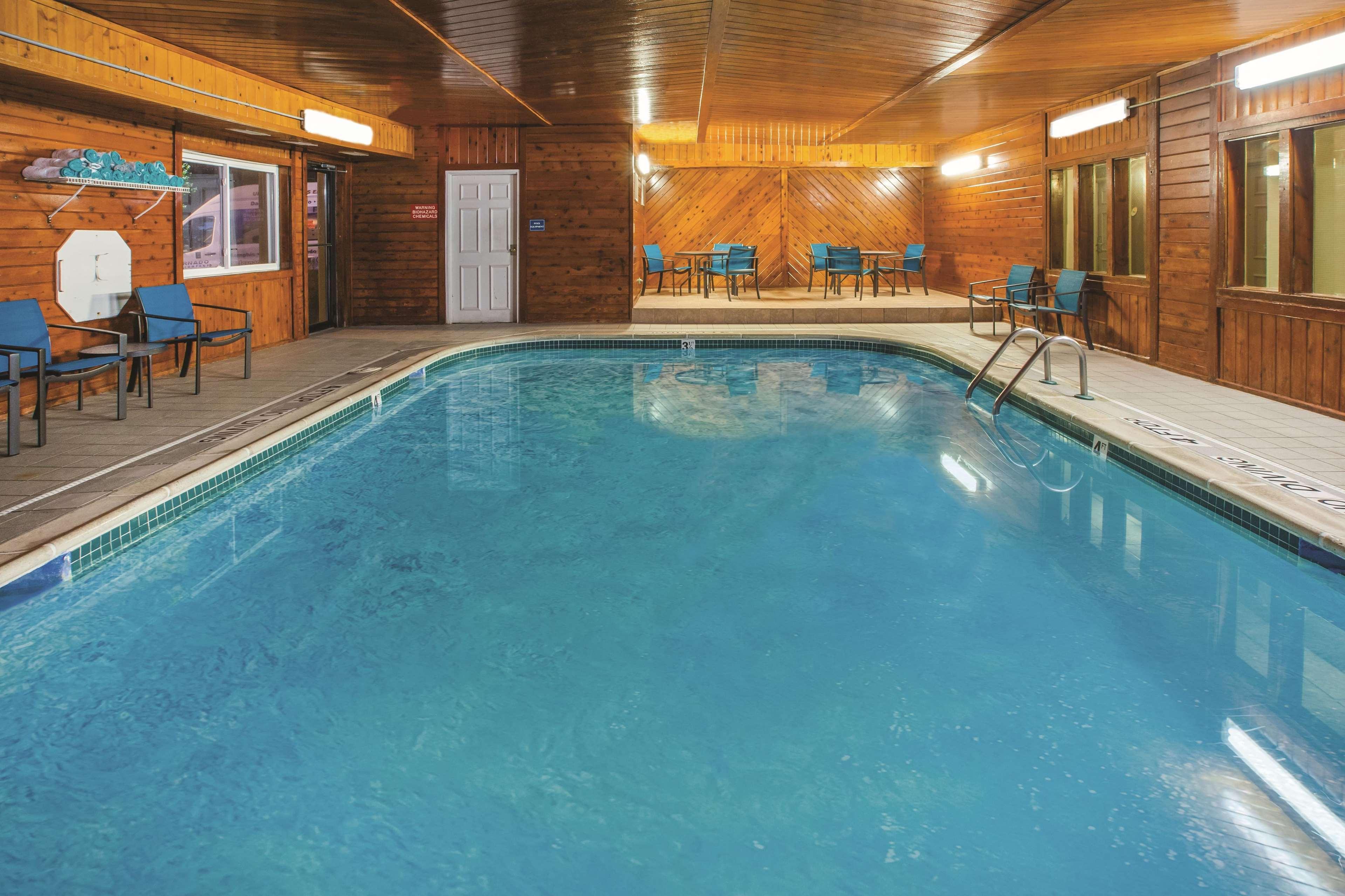 La Quinta Inn By Wyndham Indianapolis North Exterior photo
